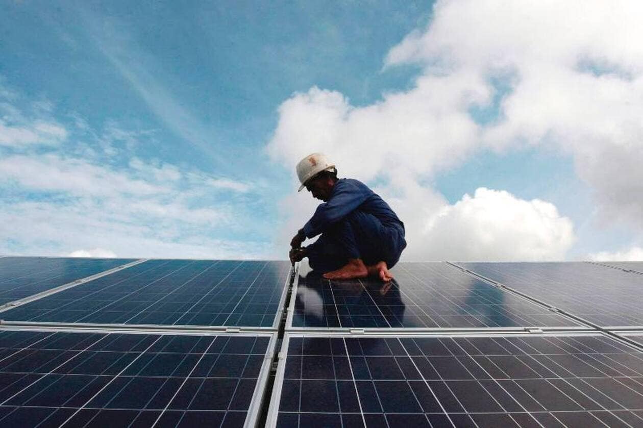 découvrez les dangers des arnaques liées aux panneaux solaires. apprenez à identifier les escroqueries, à protéger vos investissements et à faire des choix éclairés pour l'énergie verte.