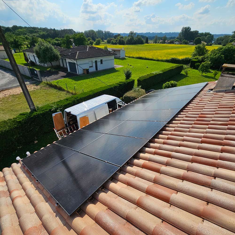 obtenez un devis gratuit pour l'installation de panneaux solaires dans le département 64. comparez les offres des professionnels et choisissez la solution la plus adaptée à vos besoins énergétiques tout en bénéficiant d'avantages écologiques.