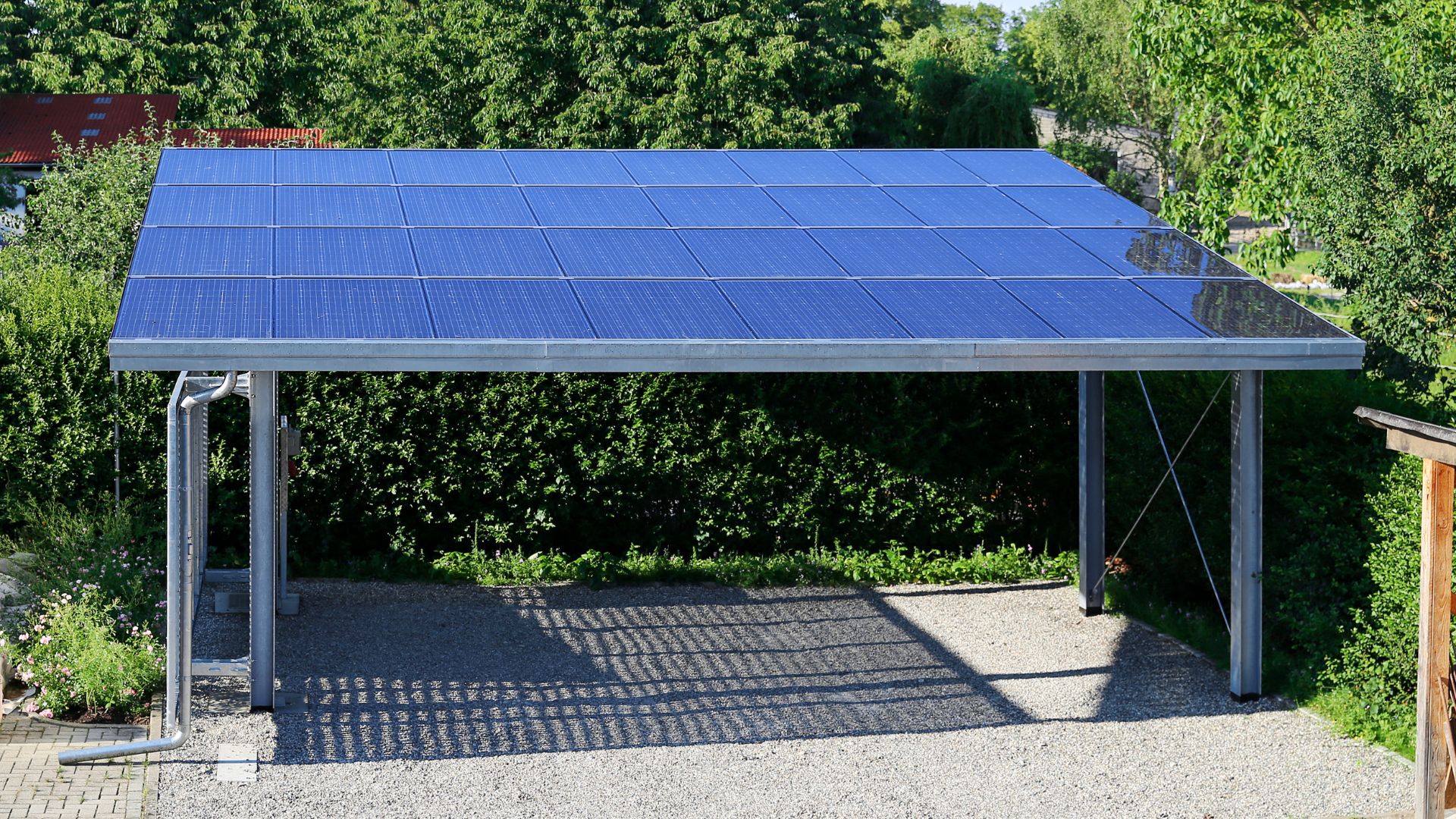 obtenez votre devis personnalisé pour l'installation de panneaux solaires sur votre camping-car. profitez de l'énergie solaire en voyage et économisez sur vos frais d'électricité. comparez les offres et choisissez la solution adaptée à vos besoins.