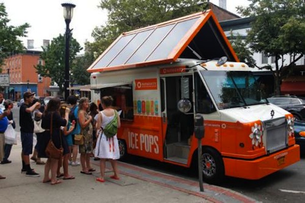 obtenez un devis personnalisé pour l'installation de panneaux solaires sur votre food truck. optimisez votre énergie, réduisez vos coûts et offrez une expérience unique à vos clients avec des solutions écologiques adaptées à vos besoins.