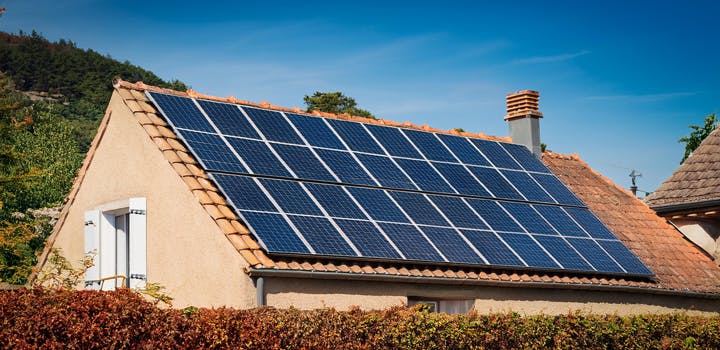 obtenez rapidement des devis personnalis&eacute;s pour l'installation de panneaux solaires. comparez les offres des professionnels et faites le choix id&eacute;al pour votre projet d'&eacute;nergie renouvelable. &eacute;conomisez sur vos factures d'&eacute;lectricit&eacute; tout en adoptant une d&eacute;marche &eacute;cologique.
