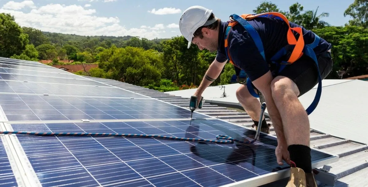 obtenez un devis personnalisé pour l'installation de panneaux solaires de 9 kwc. profitez d'une énergie renouvelable et réduisez votre facture d'électricité tout en contribuant à la protection de l'environnement. contactez-nous dès maintenant pour une estimation gratuite et des conseils adaptés à vos besoins.
