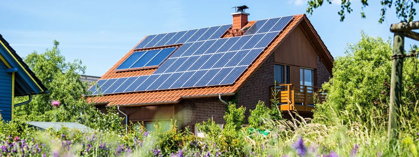 obtenez votre devis personnalisé pour l'installation de panneaux solaires à angers. comparez les offres des professionnels et faites des économies sur votre facture d'énergie tout en contribuant à la transition énergétique.