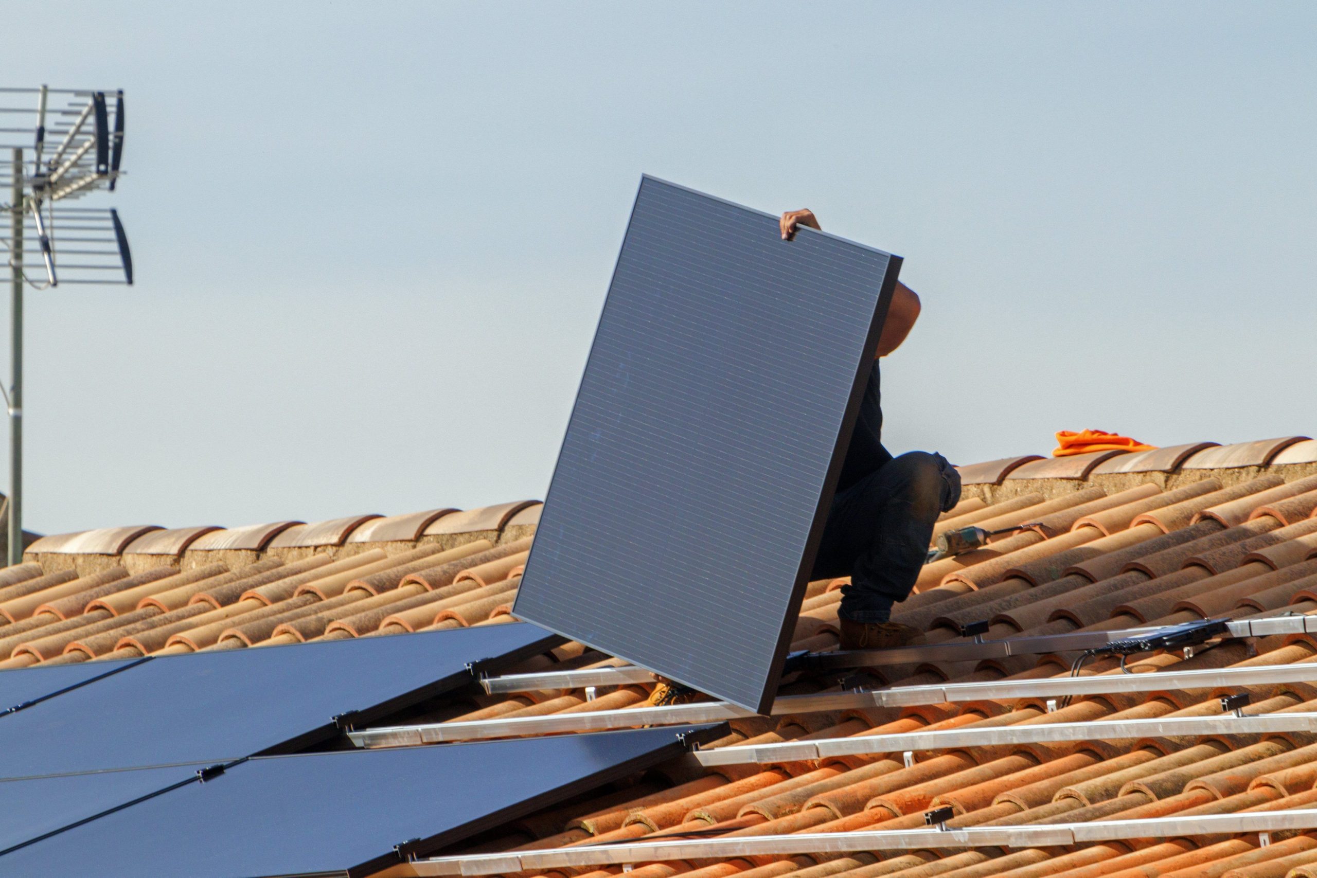 obtenez rapidement un devis personnalisé pour l'installation de panneaux solaires à angers. profitez de notre expertise pour bénéficier d'une énergie durable et réduire vos factures d'électricité.
