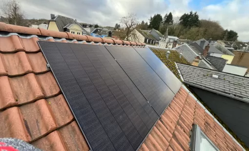 obtenez votre devis personnalisé pour l'installation de panneaux solaires à schifflange. profitez d'une énergie renouvelable pour réduire vos factures et participer à la protection de l'environnement. contactez-nous dès maintenant pour un accompagnement sur mesure.