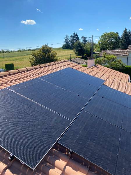 obtenez votre devis solarisé sur mesure dans l'ain. comparez les prix, découvrez les meilleures offres et réalisez des économies d'énergie tout en préservant l'environnement grâce à l'énergie solaire.
