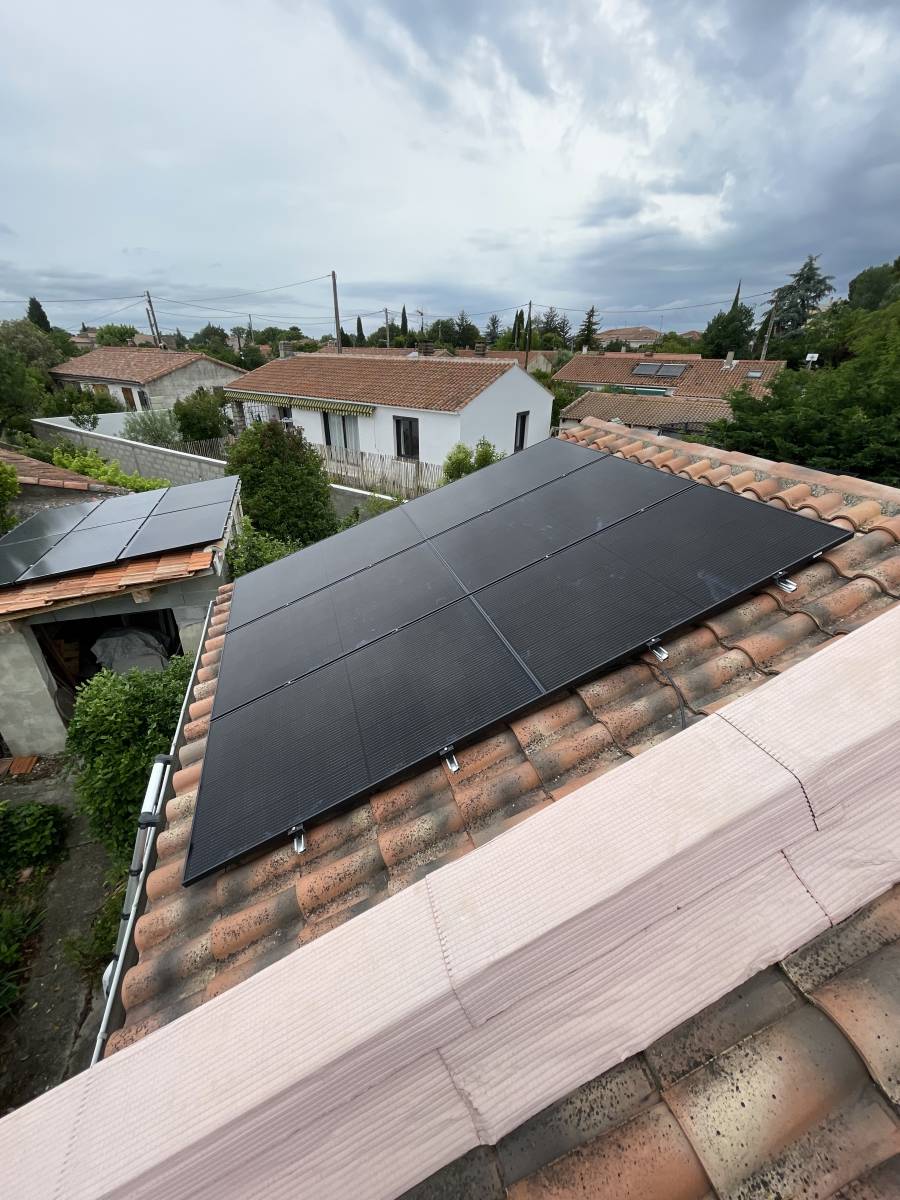 obtenez un devis solaire personnalisé et gratuit pour votre projet dans le rhône. comparez les offres des meilleurs installateurs et faites le choix d'une énergie renouvelable et économique pour votre maison.