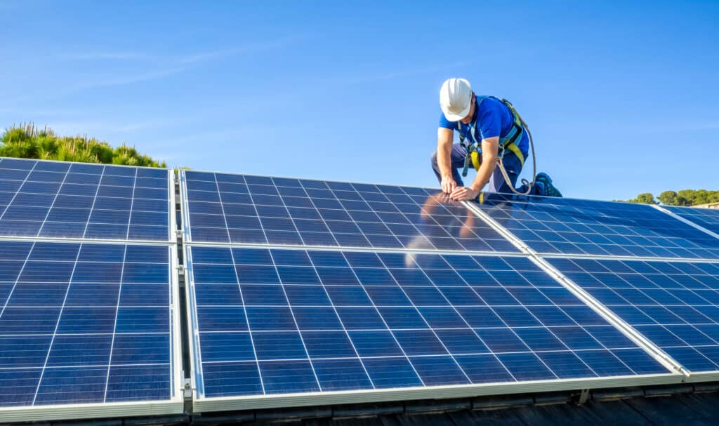 découvrez nos services d'installation de panneaux solaires pour optimiser votre consommation d'énergie et contribuer à la préservation de l'environnement. profitez d'une solution durable et économique adaptée à vos besoins.