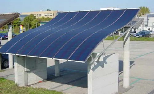 découvrez le panneau solaire pour pare-brise, une solution innovante et écologique pour alimenter vos appareils lors de vos trajets. profitez d'une technologie efficace qui optimise l'énergie solaire tout en préservant l'esthétique de votre véhicule.