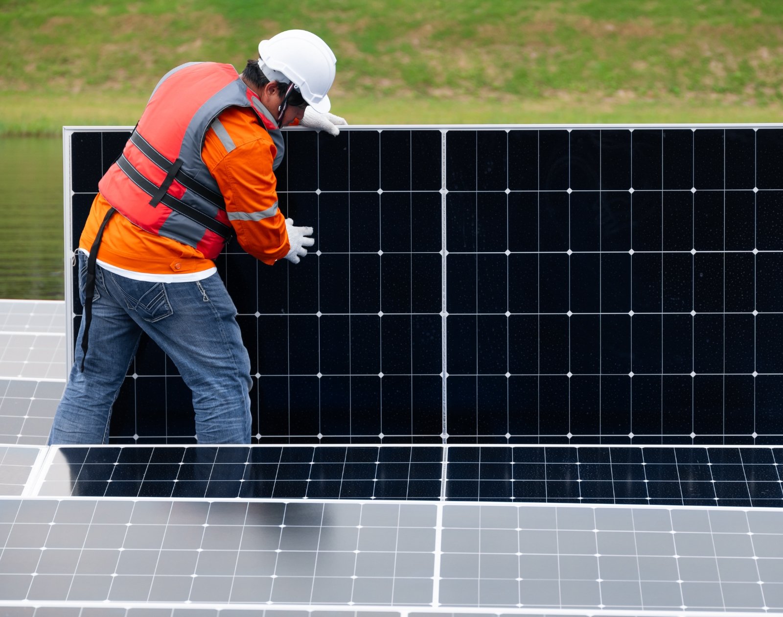 découvrez les panneaux solaires hétérojonction, une technologie de pointe offrant une efficacité supérieure et une meilleure performance énergétique. idéaux pour maximiser votre production d'énergie renouvelable, ces panneaux innovants sont conçus pour s'adapter à divers environnements et besoins. optez pour une solution durable et performante pour votre transition énergétique.