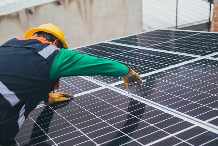 découvrez les tendances émergentes des panneaux solaires pour 2025. anticipez les innovations technologiques, les évolutions des marchés et les nouvelles solutions écologiques qui transformeront l'énergie solaire dans les années à venir.