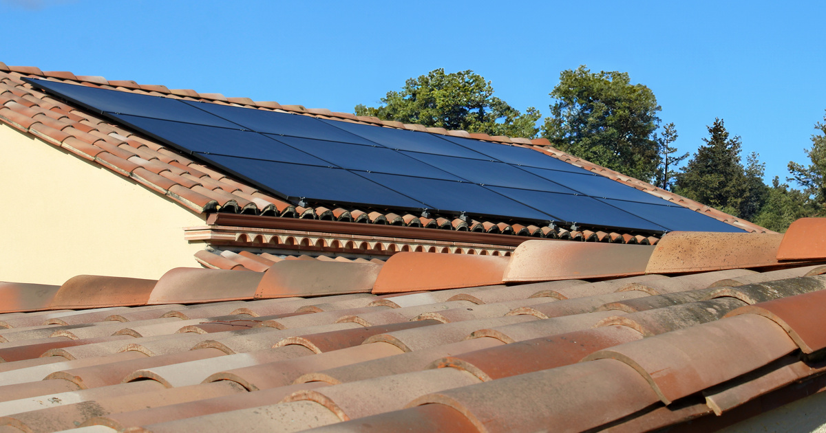 découvrez l'autoconsommation solaire, une solution innovante pour produire votre propre énergie. apprenez à optimiser votre consommation d'électricité grâce à des panneaux solaires, tout en contribuant à la protection de l'environnement et à la réduction de vos factures d'électricité.