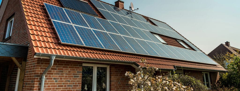 découvrez l'autoconsommation solaire et apprenez comment produire votre propre électricité grâce à l'énergie solaire. optimisez vos factures d'énergie, réduisez votre empreinte carbone et participez à la transition énergétique. informez-vous sur les avantages, les technologies disponibles et les démarches à suivre pour profiter pleinement de l'énergie renouvelable.