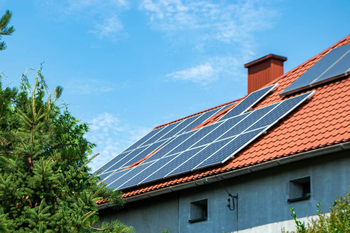 découvrez comment intégrer l'autoconsommation solaire dans les maisons anciennes pour réduire vos factures d'énergie et préserver le charme de votre patrimoine. profitez d'une énergie renouvelable adaptée à votre logement tout en respectant son histoire.