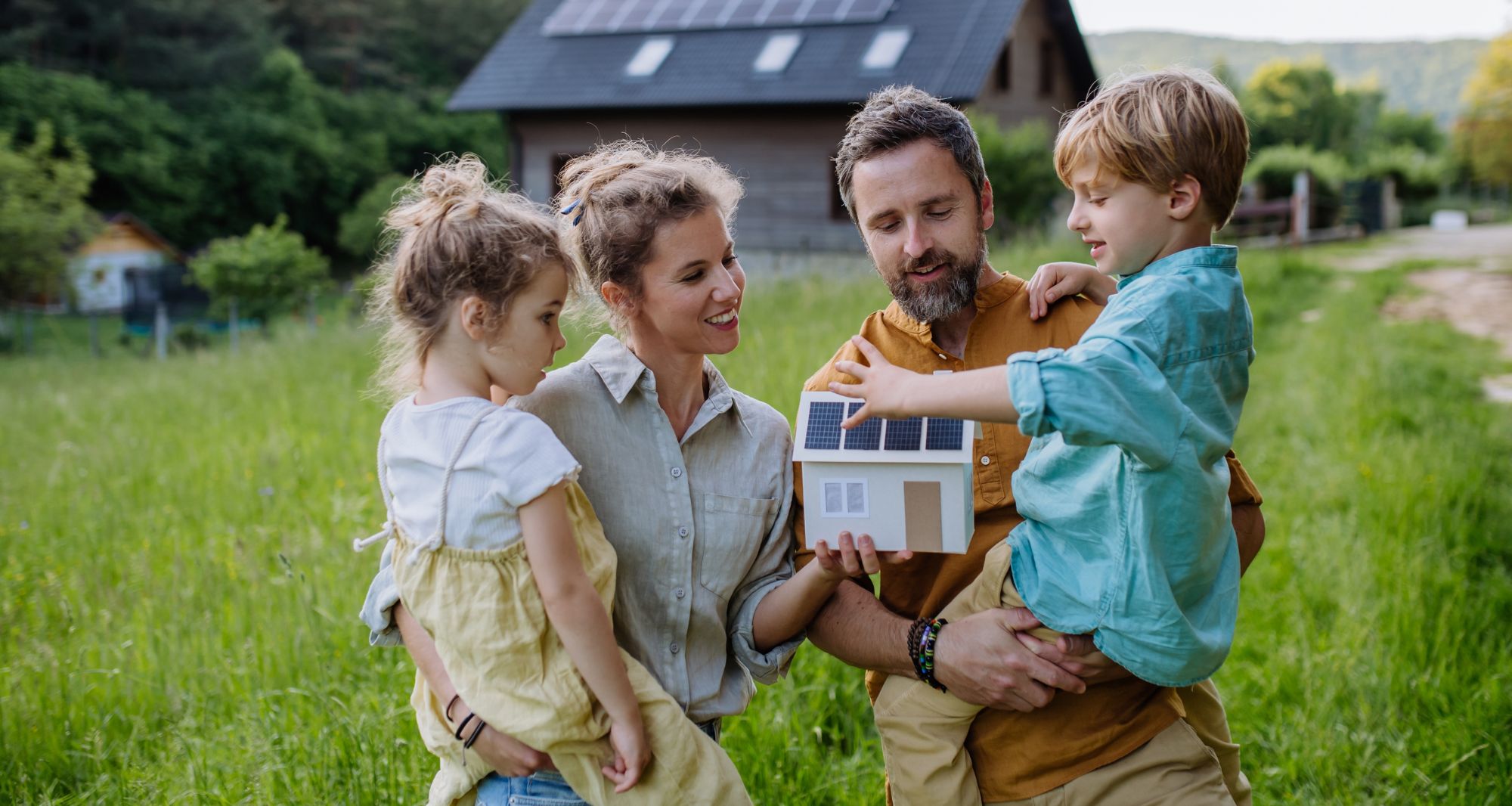 d&eacute;couvrez les nombreux avantages des panneaux solaires des marques reconnues. optimisez votre consommation d'&eacute;nergie tout en r&eacute;duisant votre empreinte carbone gr&acirc;ce &agrave; des produits fiables et performants. investissez dans un avenir durable avec des solutions solaires de qualit&eacute;.