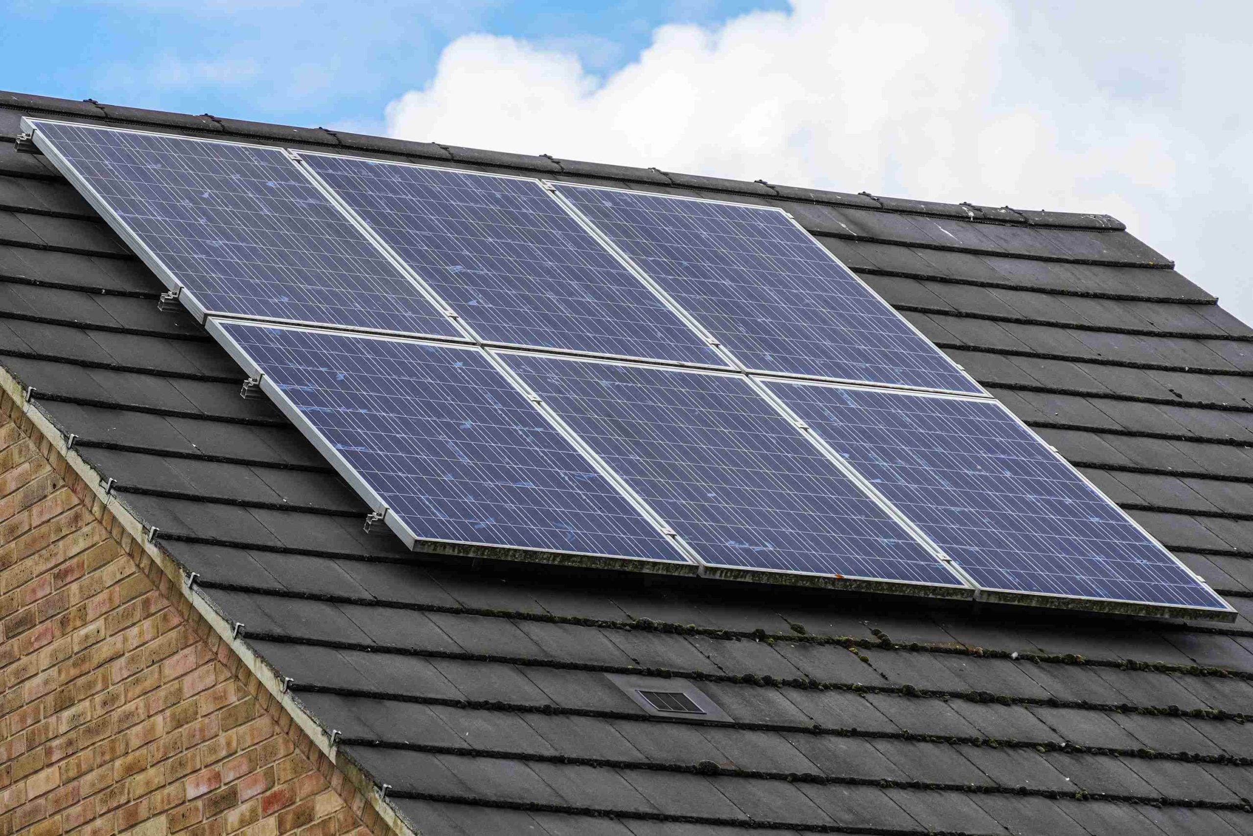 découvrez comment établir un budget efficace pour l'achat et l'installation de panneaux solaires. nos conseils vous guideront pour optimiser vos dépenses et maximiser votre investissement dans les énergies renouvelables.