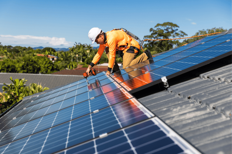 découvrez les certifications essentielles pour les panneaux solaires. apprenez comment ces normes garantissent la qualité, la sécurité et la performance des systèmes photovoltaïques, et pourquoi elles sont cruciales pour des installations durables et fiables.