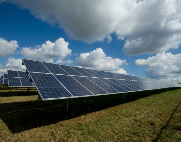 découvrez comment choisir la meilleure entreprise pour l'installation de panneaux solaires en 2025. obtenez des conseils pratiques, comparez les offres et faites un choix éclairé pour un avenir énergétique durable.