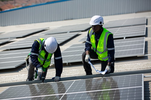 découvrez les conseils essentiels pour choisir un installateur de panneaux solaires compétent et fiable. profitez d'une installation de qualité pour optimiser votre consommation d'énergie et contribuer à la transition écologique.