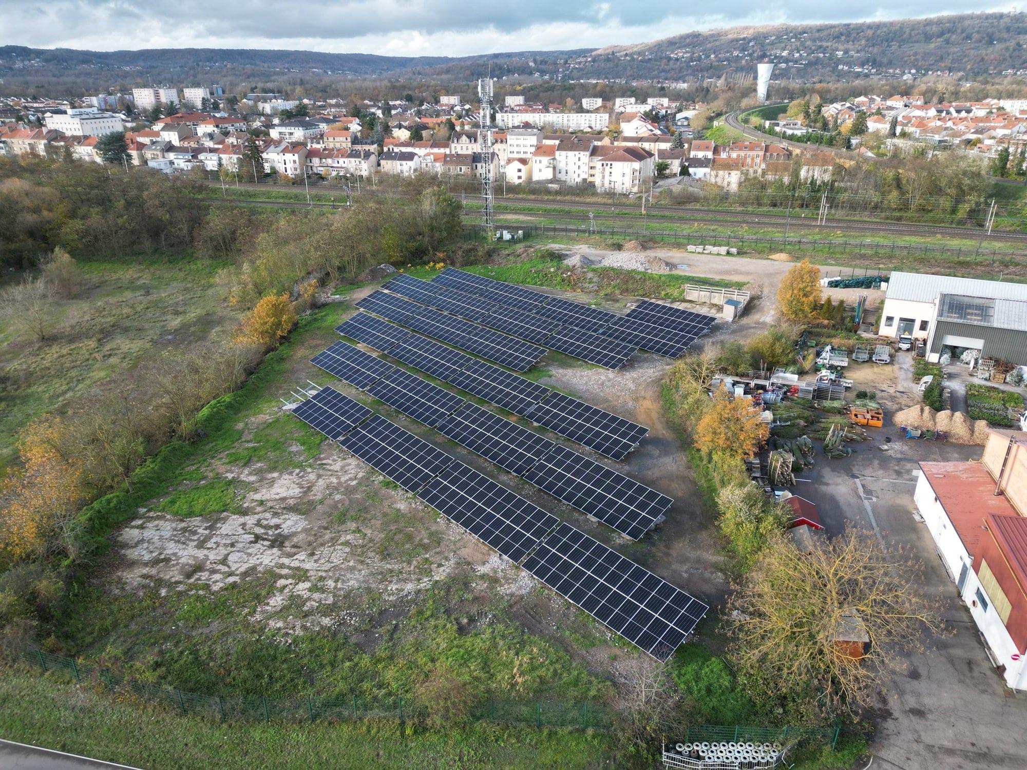 découvrez le collectif solaire, une initiative collaborative dédiée à la promotion de l'énergie solaire. rejoignez-nous pour réduire votre empreinte carbone, partager des connaissances et soutenir des projets écologiques innovants. ensemble, faisons briller le soleil pour un avenir durable!