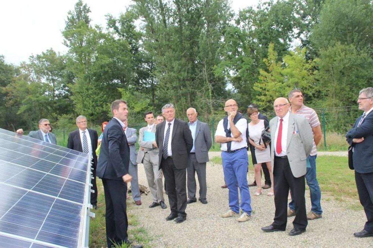 découvrez notre communauté énergétique solaire en vendée, un projet innovant qui rassemble les acteurs locaux pour promouvoir l'énergie solaire. participez à une initiative durable et solidaire pour un avenir énergétique responsable, tout en contribuant à la transition écologique de notre région.