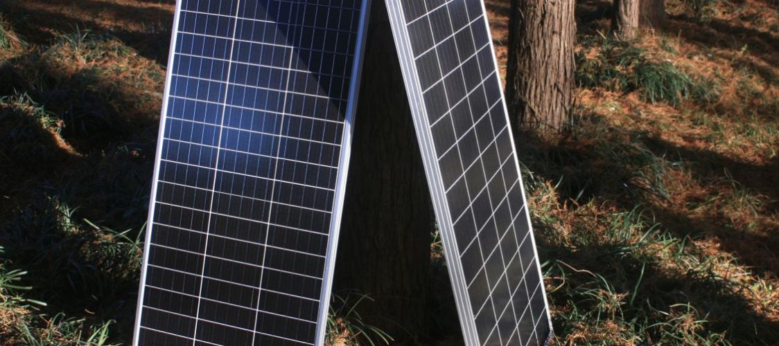 découvrez notre guide complet sur les comparateurs de panneaux solaires. comparez les meilleures options du marché, évaluez les performances, les prix et les avis clients pour faire le choix idéal pour votre projet d'énergie renouvelable. optez pour une installation de panneaux solaire adaptée à vos besoins et réduisez votre facture d'électricité tout en contribuant à la protection de l'environnement.