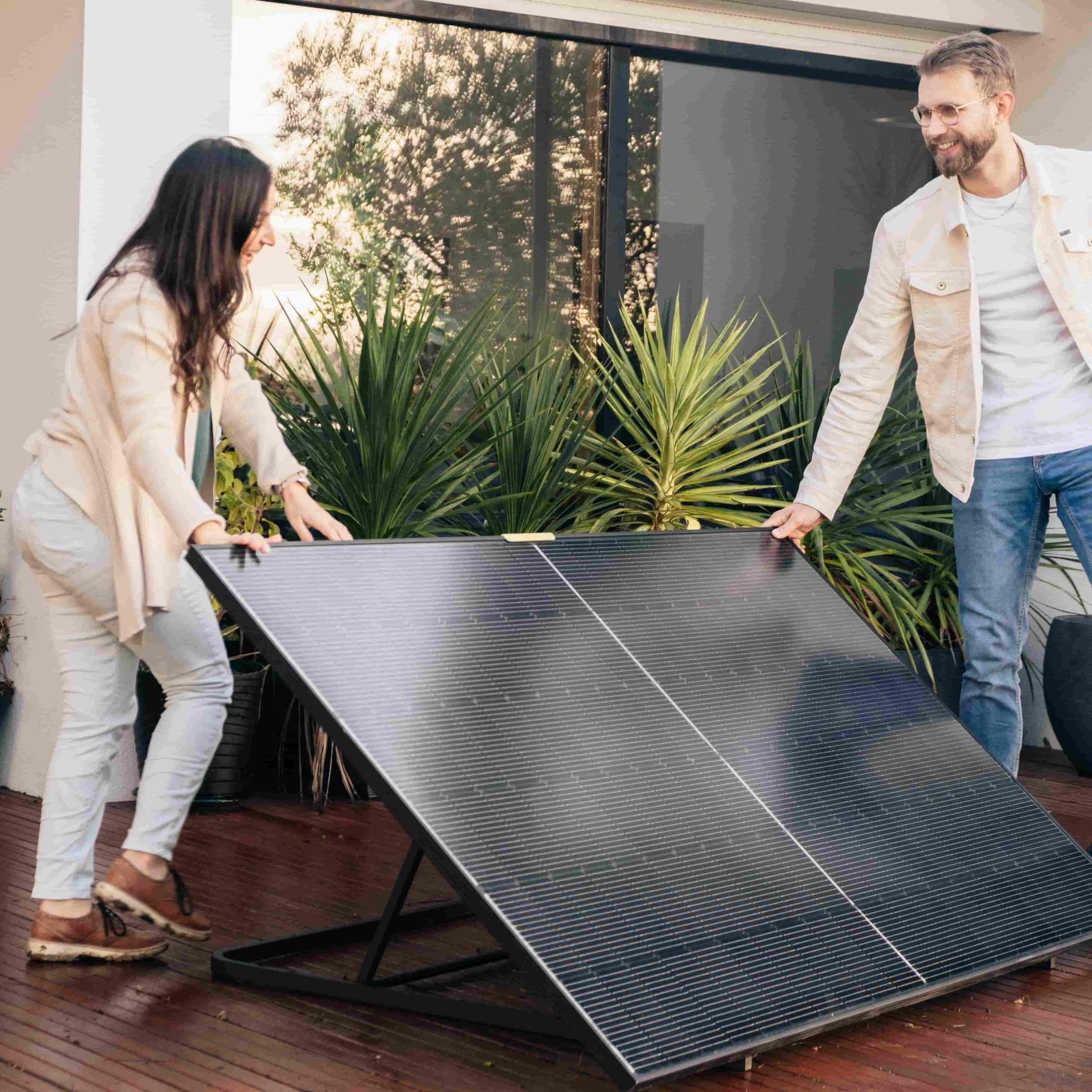 d&eacute;couvrez notre guide complet sur les comparateurs de panneaux solaires. &eacute;valuez les meilleures options du march&eacute;, comparez les prix, les performances et les avis pour faire le choix id&eacute;al pour votre installation photovolta&iuml;que. maximisez votre investissement en &eacute;nergie renouvelable d&egrave;s aujourd'hui !