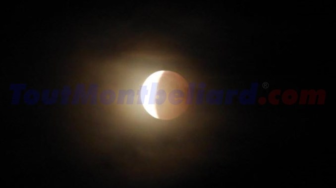 ne manquez pas l'éclipse du 14 mars ! découvrez tout ce qu'il faut savoir sur cet événement astronomique fascinant, ses effets et comment l'observer en toute sécurité.