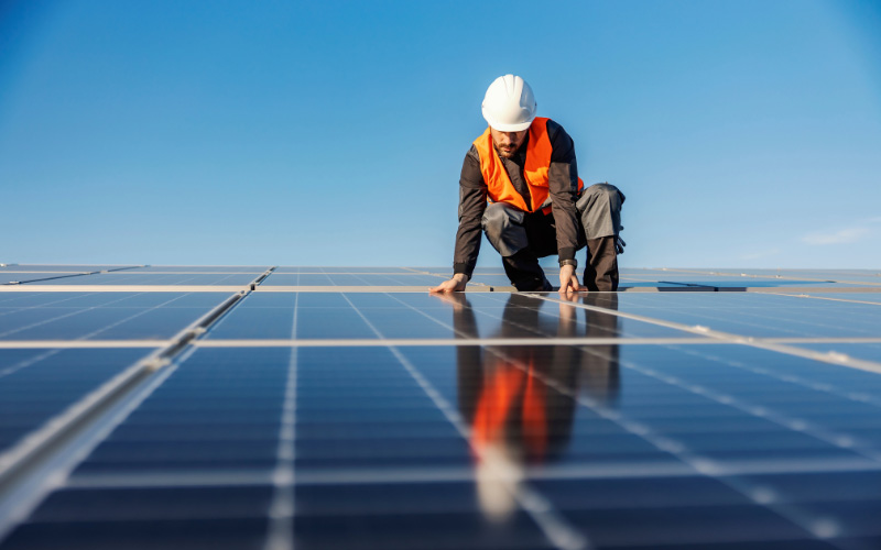 d&eacute;couvrez comment maximiser l'efficacit&eacute; &eacute;nerg&eacute;tique des panneaux solaires pour optimiser votre consommation d'&eacute;nergie. apprenez les meilleures pratiques et technologies pour rendre votre installation photovolta&iuml;que plus performante et r&eacute;duire votre empreinte carbone.