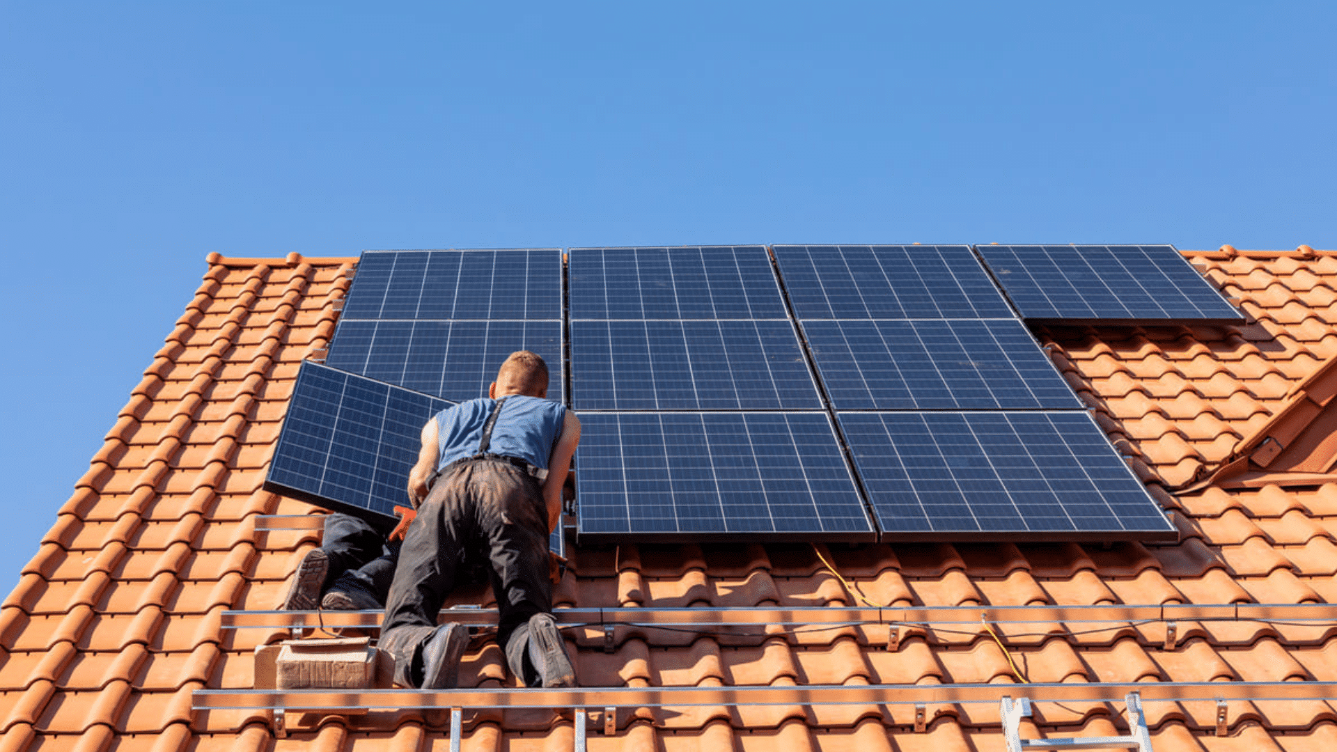 découvrez les erreurs courantes commises par les propriétaires de panneaux solaires et apprenez comment les éviter pour optimiser votre investissement et maximiser l'efficacité de votre système photovoltaïque.