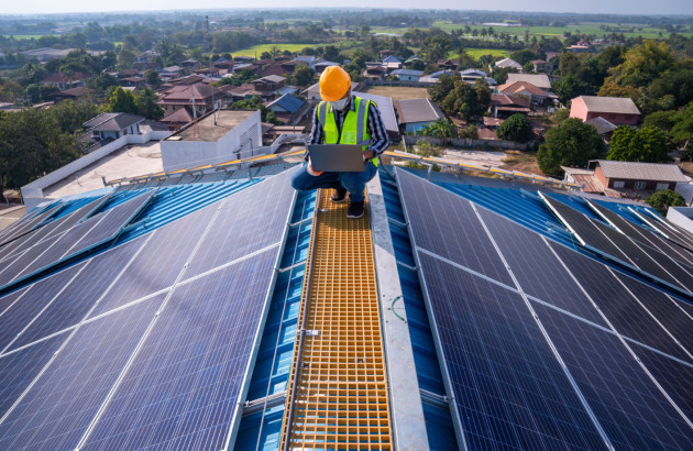 découvrez les facteurs clés influençant la simulation des panneaux solaires pour maximiser leur efficacité et optimiser votre investissement. apprenez comment les conditions environnementales, l'angle d'installation et les technologies peuvent impacter la production d'énergie solaire.