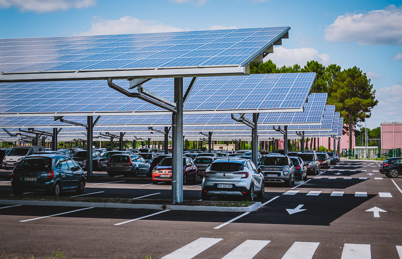 d&eacute;couvrez les diff&eacute;rentes options de financement pour l'installation de panneaux solaires. informez-vous sur les aides, subventions et pr&ecirc;ts disponibles pour maximiser votre investissement dans les &eacute;nergies renouvelables et r&eacute;duire vos factures d'&eacute;lectricit&eacute;.