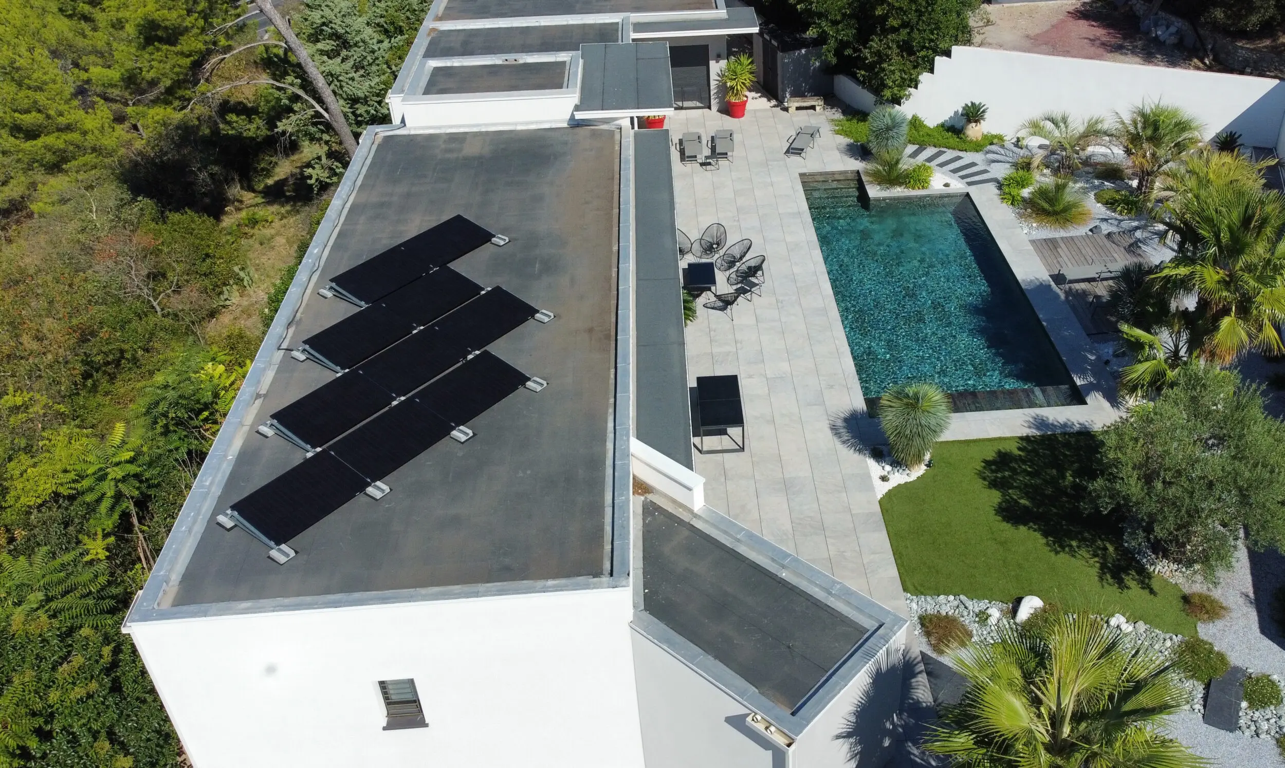 découvrez nos solutions de fixation pour toitures terrasses, alliant sécurité et durabilité. que vous rénoviez ou construisiez, nos produits garantissent une installation solide et efficace. profitez de conseils d'experts et d'astuces pour un résultat optimal.