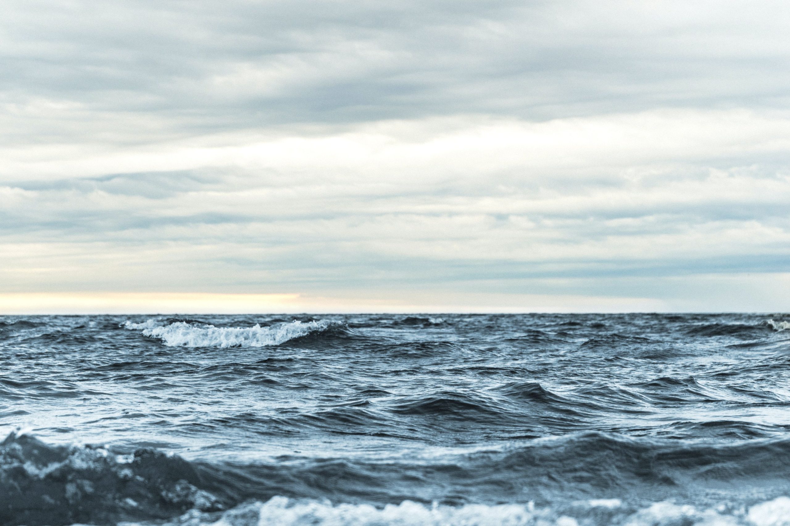 découvrez comment l'innovation dans le secteur des énergies renouvelables transforme l'utilisation de l'eau et du vent pour créer des solutions durables et écologiques. explorez les dernières technologies et leurs applications pour un avenir plus respectueux de l'environnement.