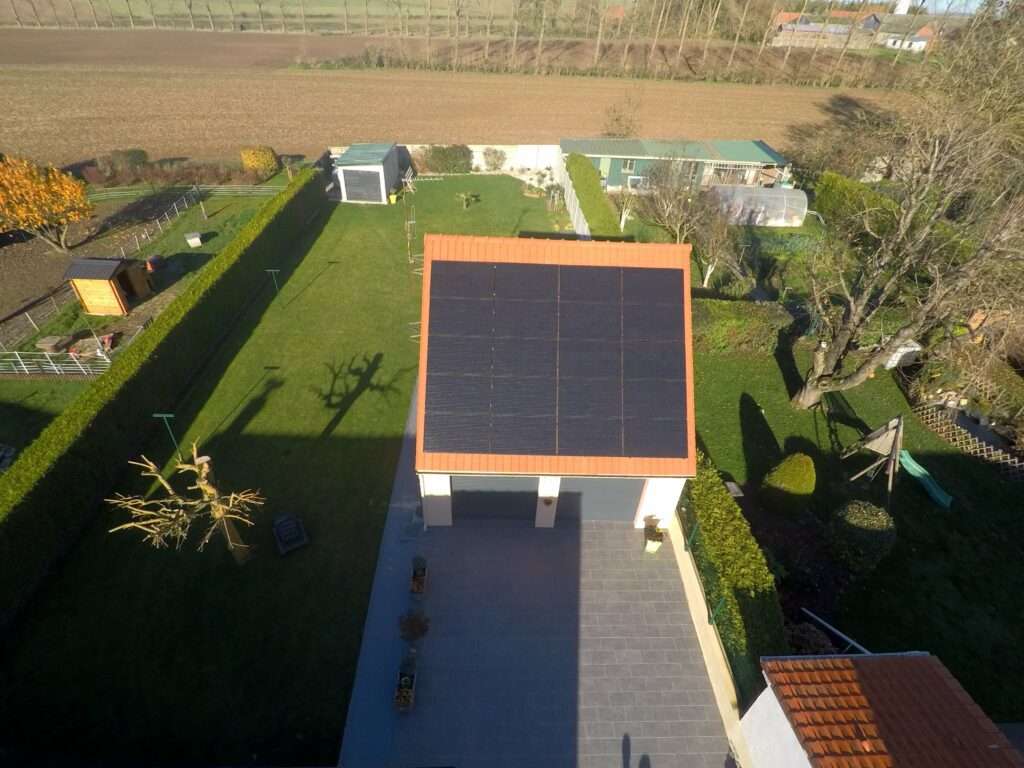 d&eacute;couvrez les derni&egrave;res innovations en mati&egrave;re de panneaux solaires pour 2025. explorez les technologies r&eacute;volutionnaires, l'efficacit&eacute; &eacute;nerg&eacute;tique accrue et les nouvelles solutions durables qui fa&ccedil;onnent l'avenir de l'&eacute;nergie verte.