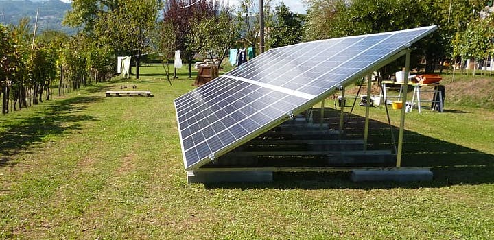 d&eacute;couvrez nos services d'installateur de panneaux solaires, experts en solutions d'&eacute;nergie renouvelable. nous vous accompagnons dans la transition vers une &eacute;nergie propre et durable, en optimisant l'installation de vos panneaux solaires pour un rendement optimal et des &eacute;conomies sur vos factures d'&eacute;nergie.