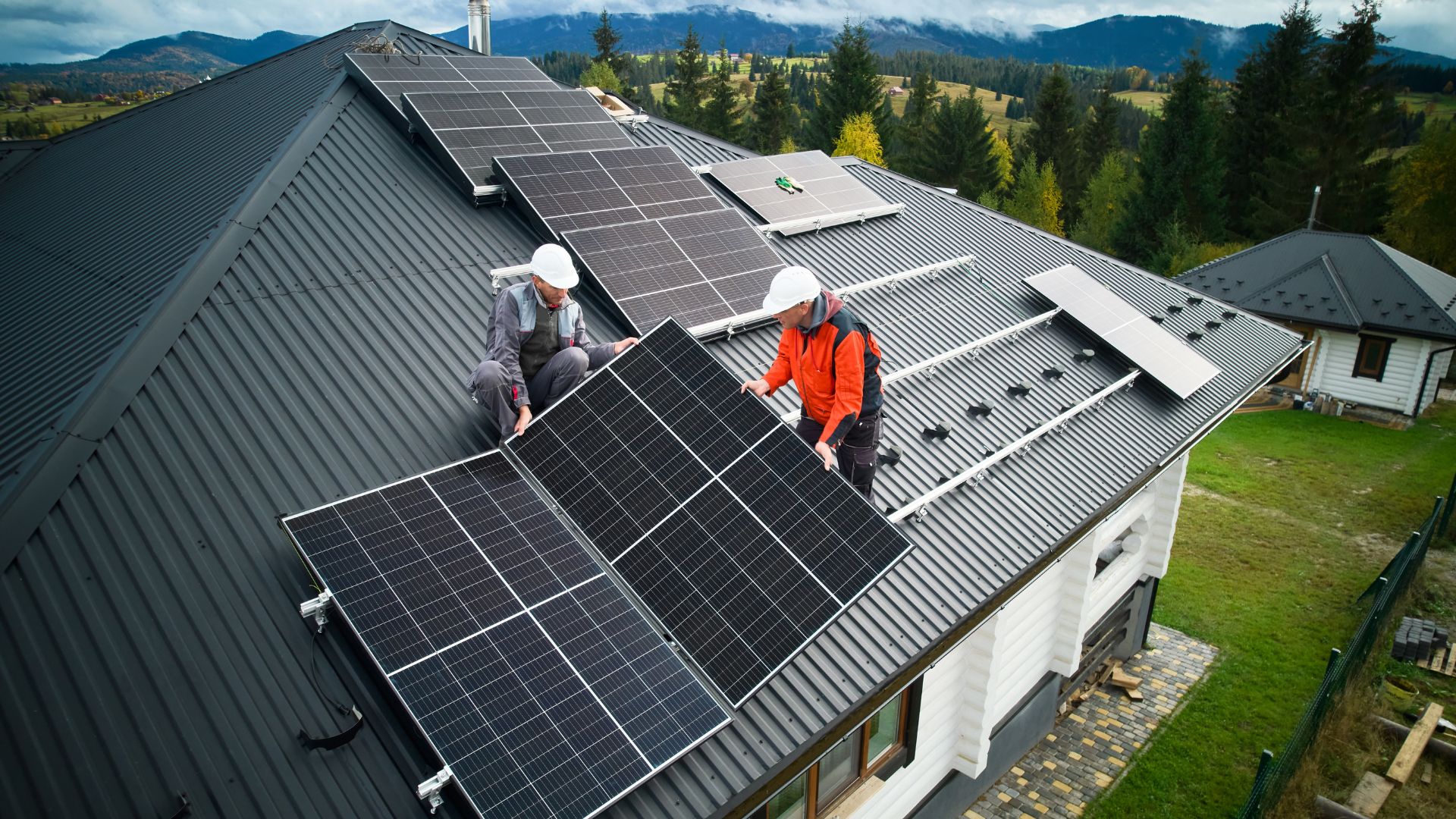 découvrez comment installer des panneaux solaires chez vous pour réduire votre facture d'électricité et contribuer à la protection de l'environnement. suivez notre guide étape par étape pour une installation réussie.