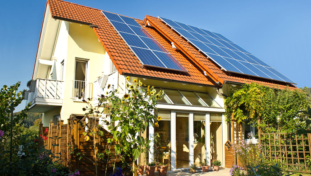 découvrez comment installer des panneaux solaires facilement et efficacement. suivez notre guide pas à pas pour profiter de l'énergie renouvelable et réduire vos factures d'électricité tout en protégeant l'environnement.