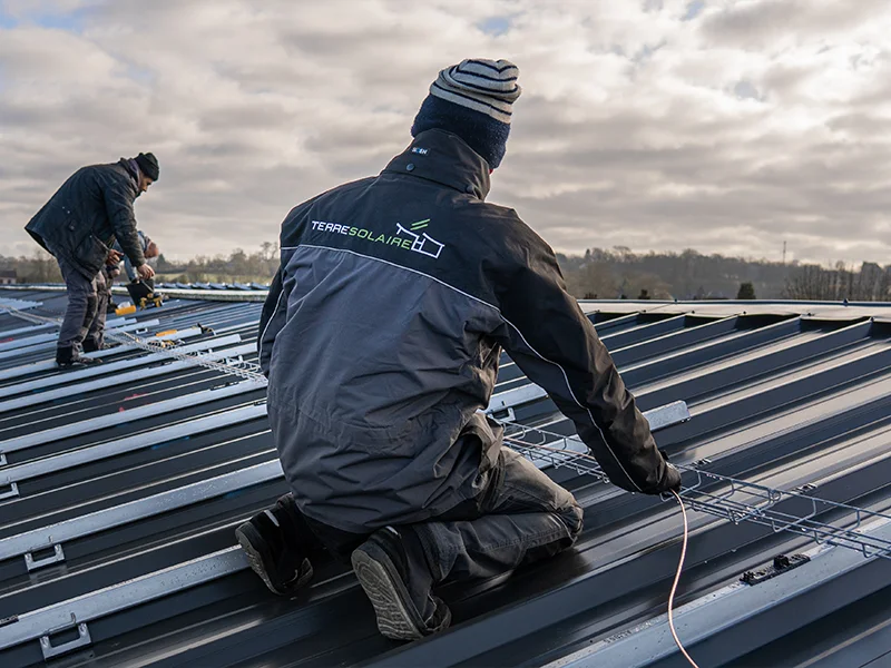 d&eacute;couvrez les avantages de l'investissement dans des panneaux solaires : &eacute;conomisez sur vos factures d'&eacute;nergie, r&eacute;duisez votre empreinte carbone et profitez d'aides gouvernementales. transformez votre propri&eacute;t&eacute; en une source d'&eacute;nergie renouvelable rentable et durable.