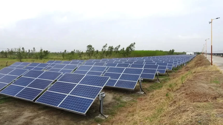 d&eacute;couvrez les opportunit&eacute;s d'investissement solaire en &eacute;gypte, un march&eacute; en pleine croissance gr&acirc;ce &agrave; l'abondance de ressources solaires. explorez les avantages financiers et environnementaux de l'&eacute;nergie renouvelable dans cette r&eacute;gion ensoleill&eacute;e.