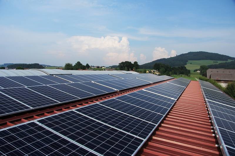 découvrez la législation entourant les panneaux solaires en france. informez-vous sur les normes, incitations fiscales et réglementations en vigueur pour réussir votre projet d'énergie renouvelable.