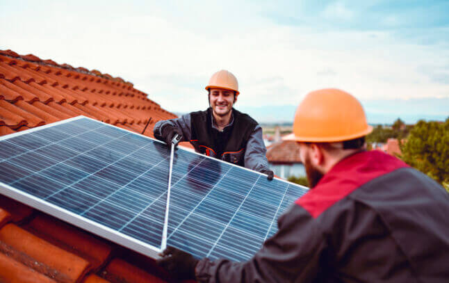 découvrez maprimerénov' solaire, le programme qui facilite la transition énergétique en vous offrant des aides financières pour vos projets d'installation de panneaux solaires. profitez d'une énergie renouvelable et d'économies sur vos factures tout en contribuant à la protection de l'environnement.