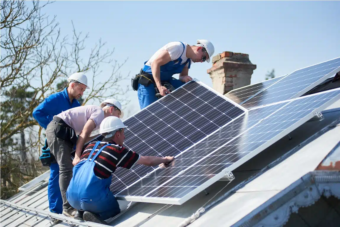 d&eacute;couvrez comment optimiser vos panneaux solaires pour maximiser leur efficacit&eacute; et r&eacute;duire vos factures d'&eacute;nergie. apprenez des astuces pratiques et des techniques avanc&eacute;es pour tirer le meilleur parti de votre installation photovolta&iuml;que.
