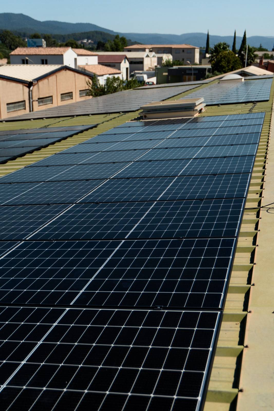 découvrez comment optimiser votre autoconsommation solaire avec des solutions efficaces et des conseils pratiques. profitez au maximum de l'énergie renouvelable produite par vos panneaux solaires et réduisez vos factures d'électricité tout en contribuant à la protection de l'environnement.