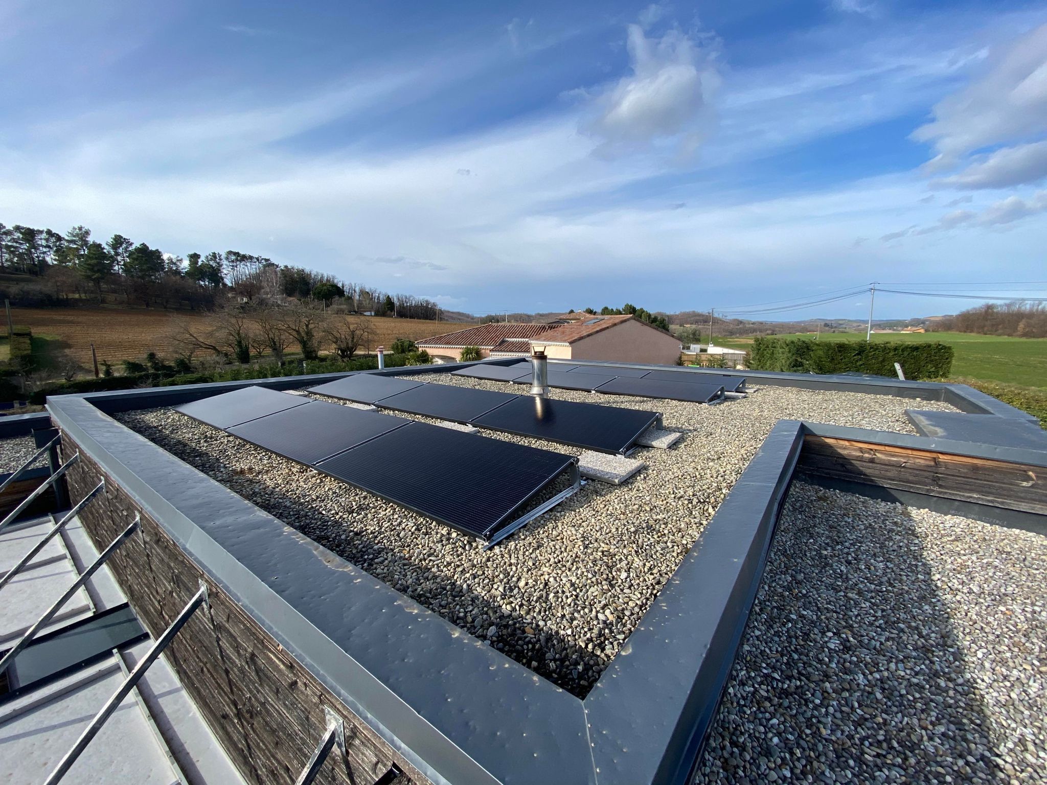 découvrez comment optimiser vos panneaux solaires pour maximiser leur rendement et réduire vos factures d'énergie. des conseils pratiques et des techniques efficaces pour tirer le meilleur parti de votre installation solaire.