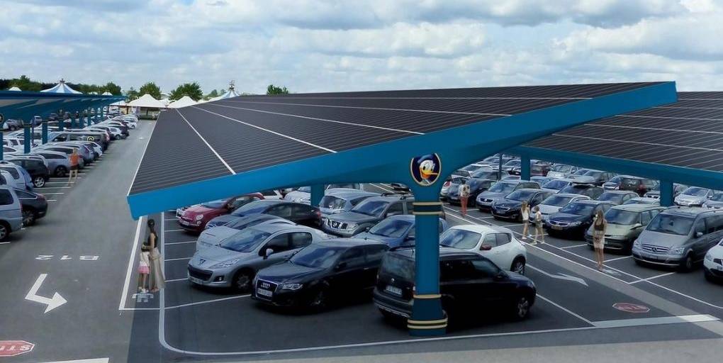 d&eacute;couvrez comment les panneaux photovolta&iuml;ques pour parkings transforment vos espaces de stationnement en sources d'&eacute;nergie renouvelable. am&eacute;liorez votre empreinte &eacute;cologique tout en offrant des abris solaires &agrave; vos clients. investissez dans une solution durable et &eacute;conomisez sur vos factures d'&eacute;lectricit&eacute;.