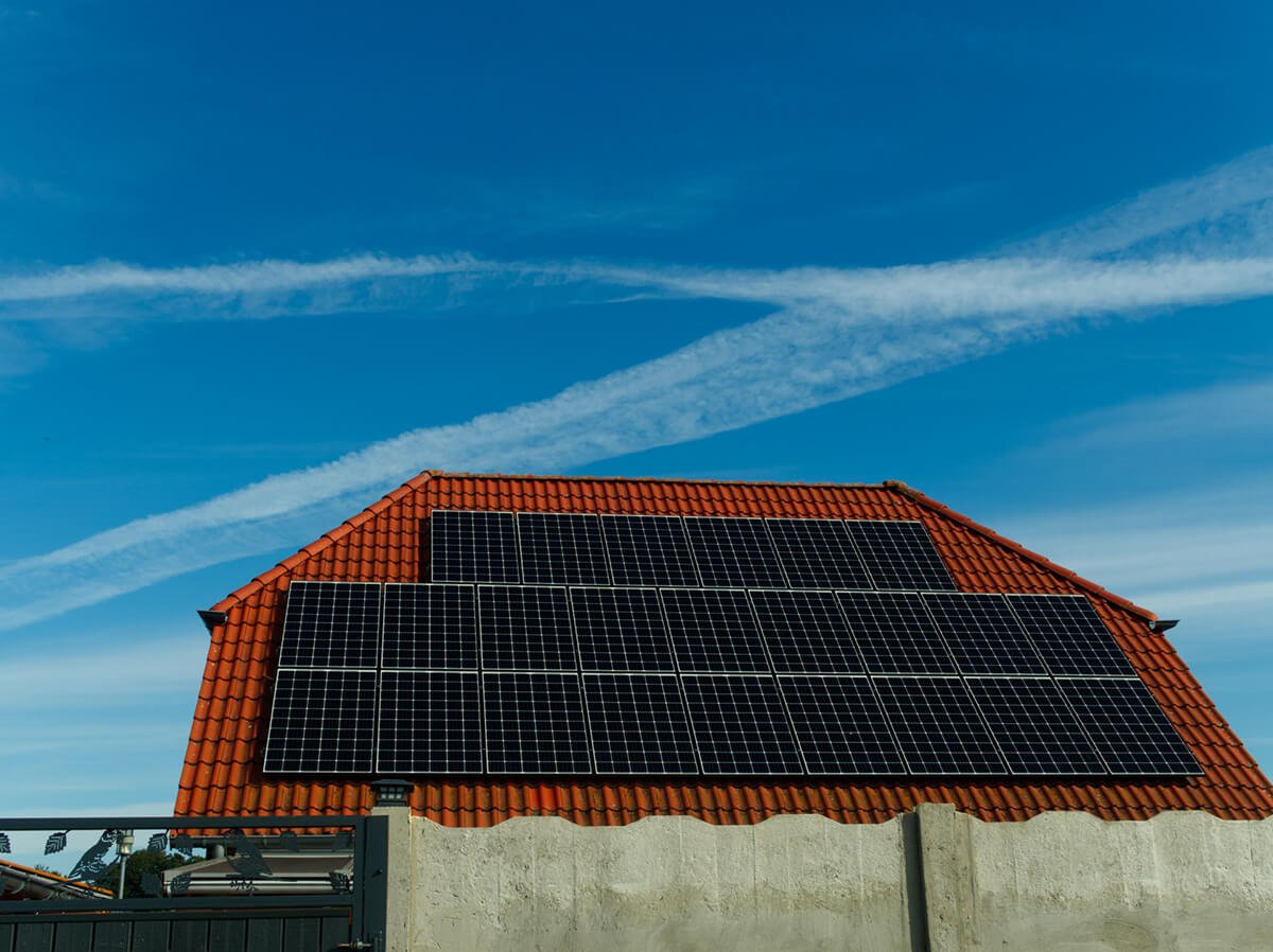 découvrez les panneaux solaires hybrides en 2025, une solution innovante alliant performance et durabilité. maximisez votre utilisation d'énergie renouvelable grâce à cette technologie avancée qui optimise la récolte d'énergie solaire, tout en réduisant votre empreinte carbone. renseignez-vous sur les avantages, l'installation et les tendances à venir dans le secteur des énergies renouvelables.