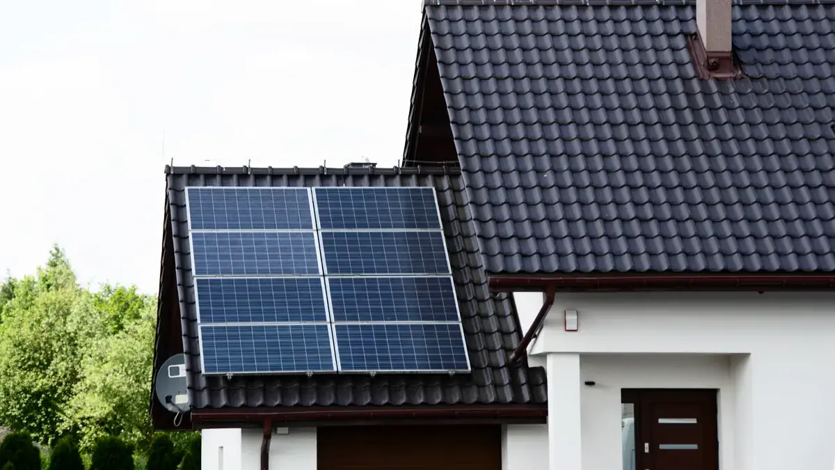 découvrez les panneaux solaires hybrides 2025, une technologie révolutionnaire alliant efficacité énergétique et durabilité. optimisez votre consommation d'énergie tout en réduisant votre empreinte carbone grâce à des solutions innovantes adaptées aux enjeux environnementaux de demain.