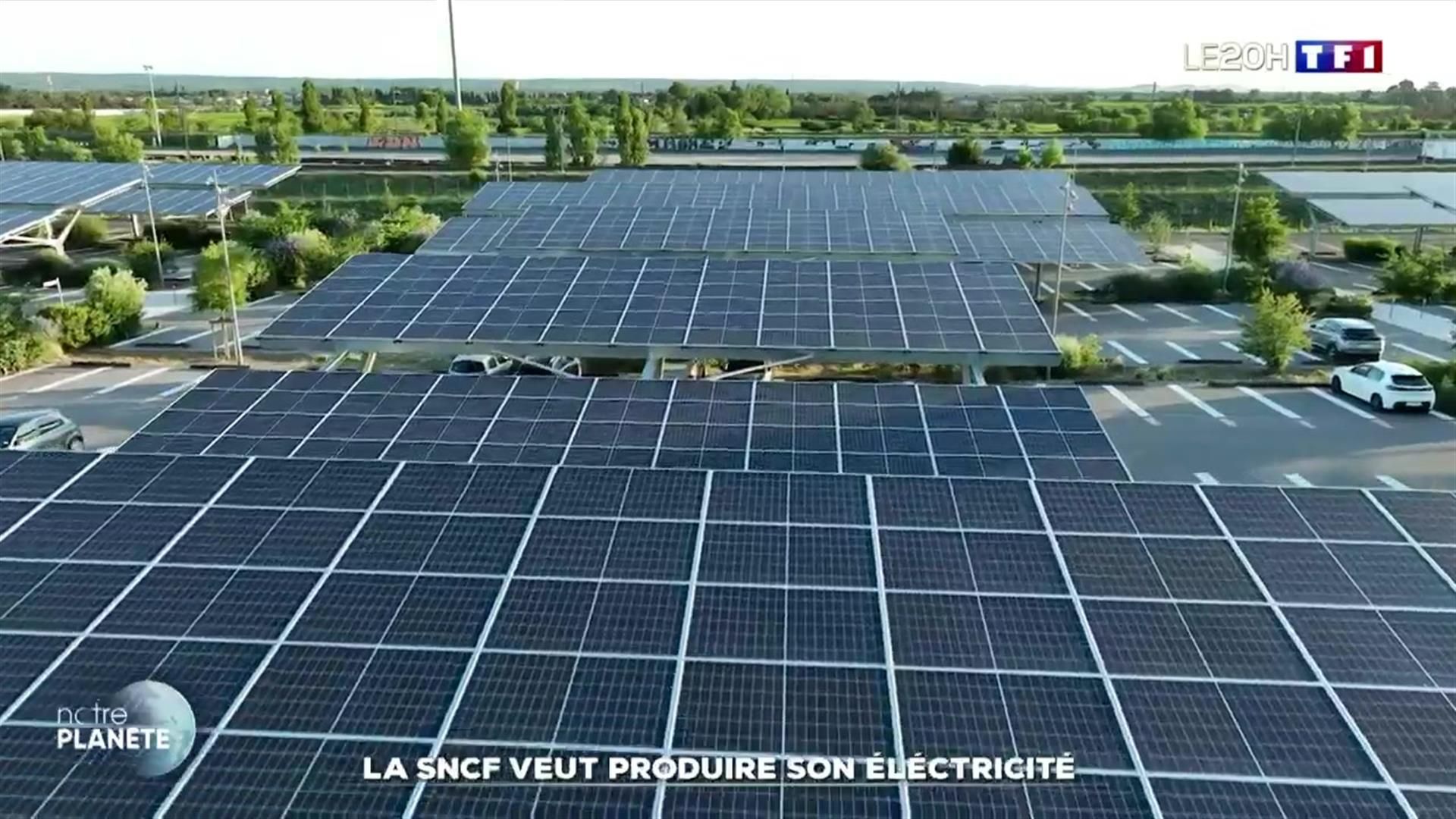 découvrez les initiatives de la sncf en matière de développement durable grâce à l'utilisation de panneaux solaires. explorez comment cette entreprise innovante utilise l'énergie solaire pour alimenter ses infrastructures et contribuer à la transition énergétique en france.