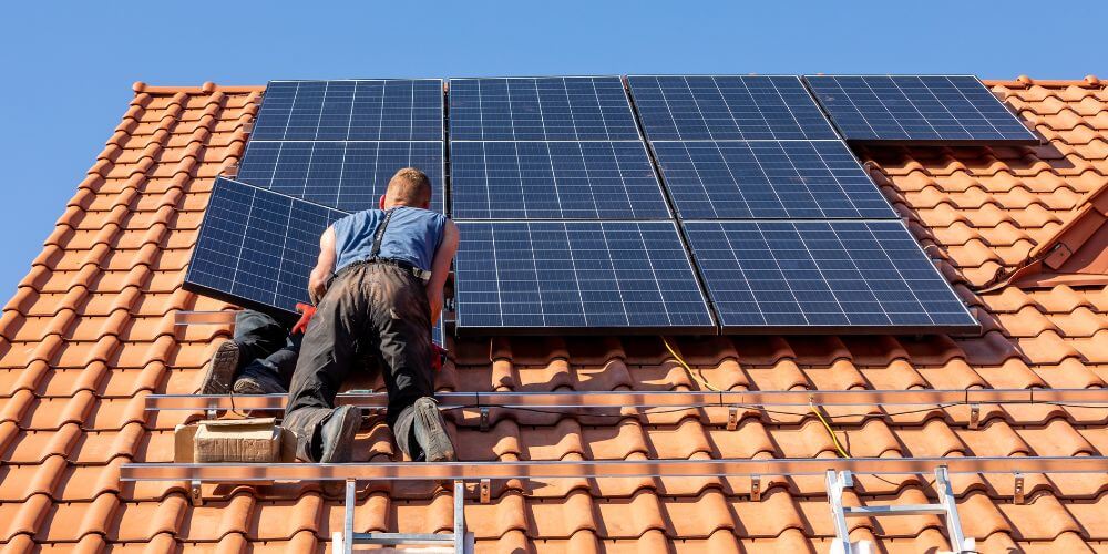 découvrez les différences entre les panneaux thermiques et photovoltaïques dans notre guide complet. apprenez comment chacun fonctionne, leurs avantages, leurs inconvénients et lequel est le mieux adapté à vos besoins énergétiques. optimisez votre consommation d'énergie avec des solutions adaptées à votre environnement.